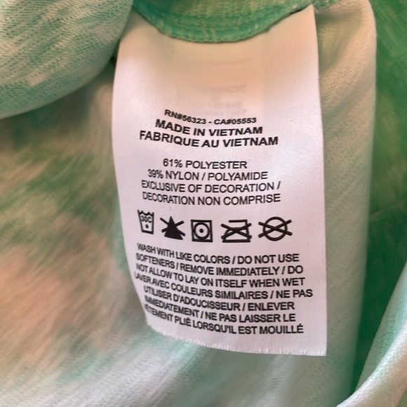 Woman’s Nike Dri Fit Hoodie Teal Medium - Picture 6 of 6